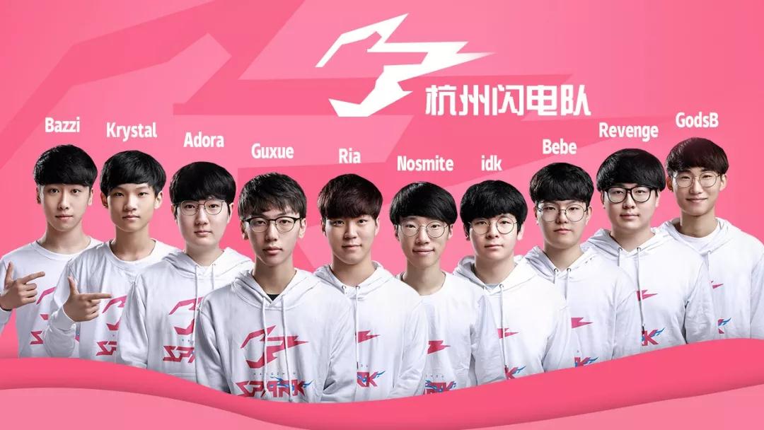 个在赛场拼 个在赛场拼